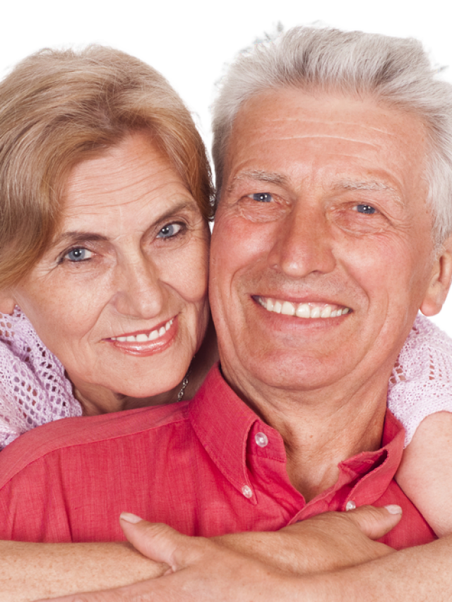 Revive your smile with the help of dentures!